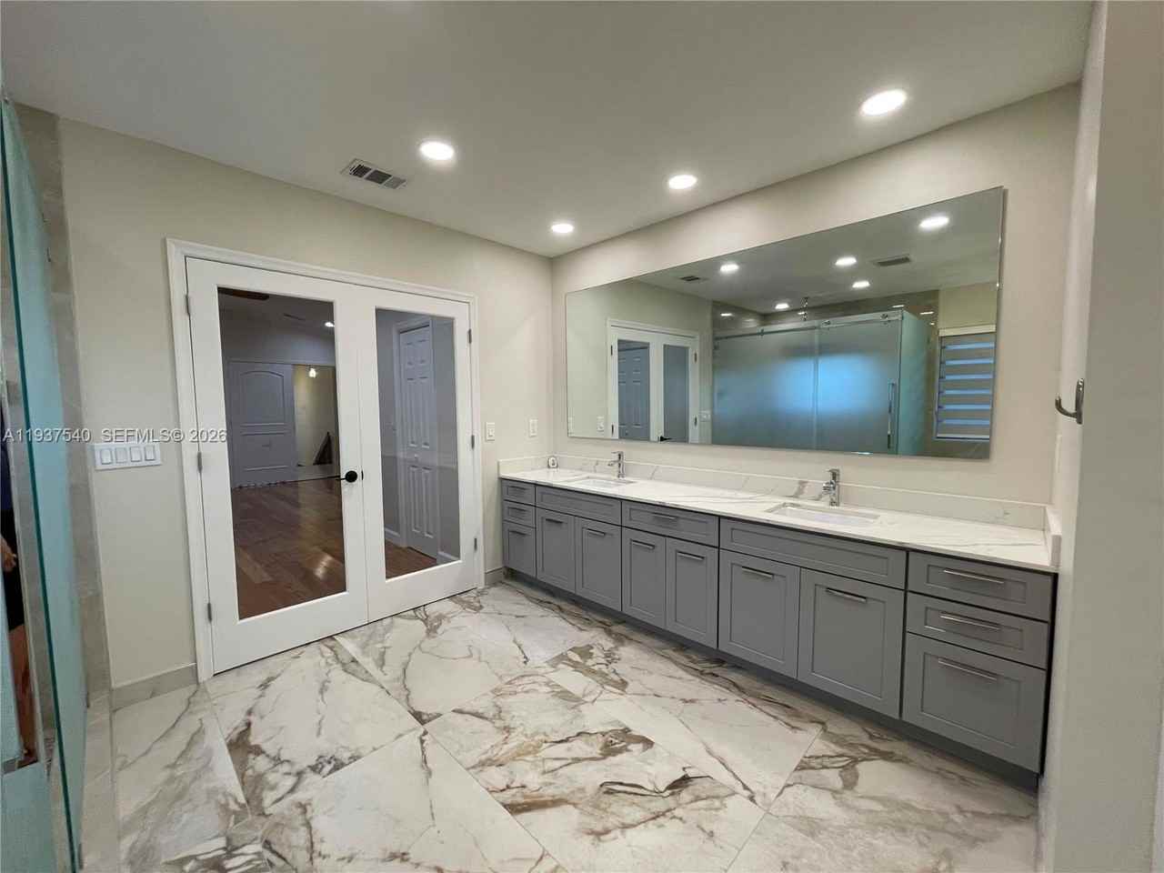 16820 Nw 79th Pl - Photo 4 of 8