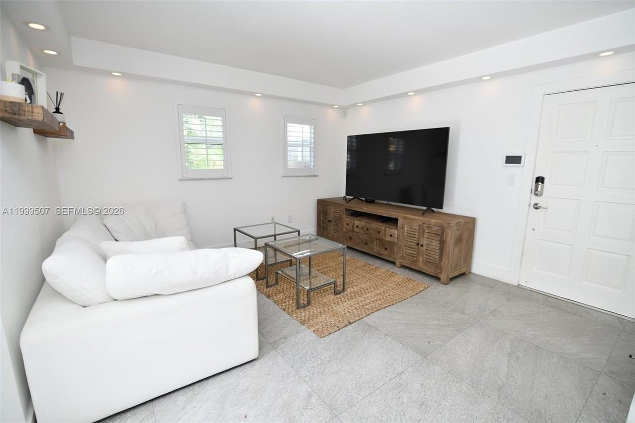 2918 Bird Ave #5 - Photo 6 of 25