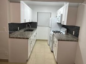 2072 Ne 169th St #11 - Photo 1 of 1