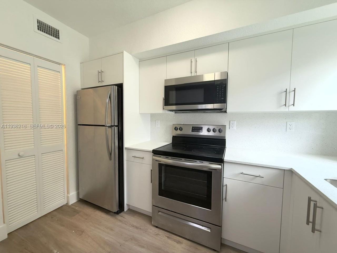 424 Nw 84th St #424 - Photo 3 of 15