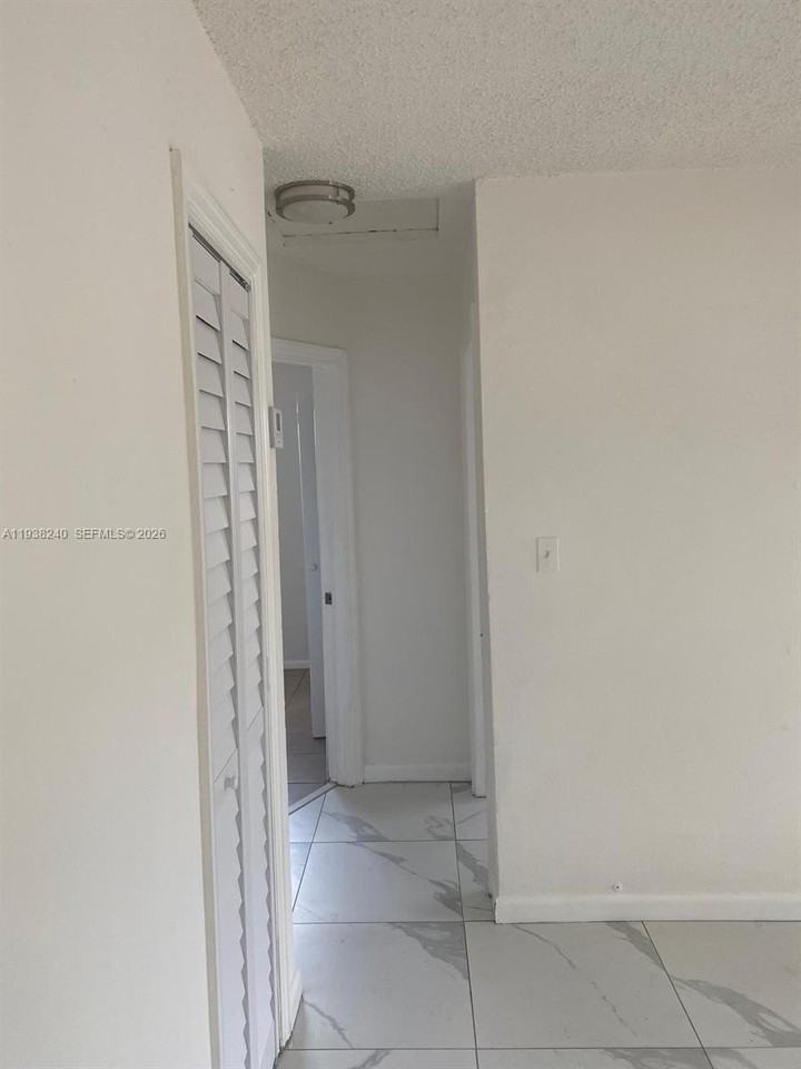 2861 Nw 15th Ct #2 - Photo 7 of 14