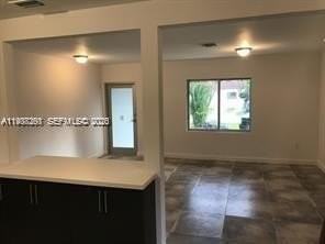 6441 Sw 30th St - Photo 6 of 13