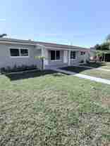 134 Sw 14th Ave #B - Photo 1 of 1