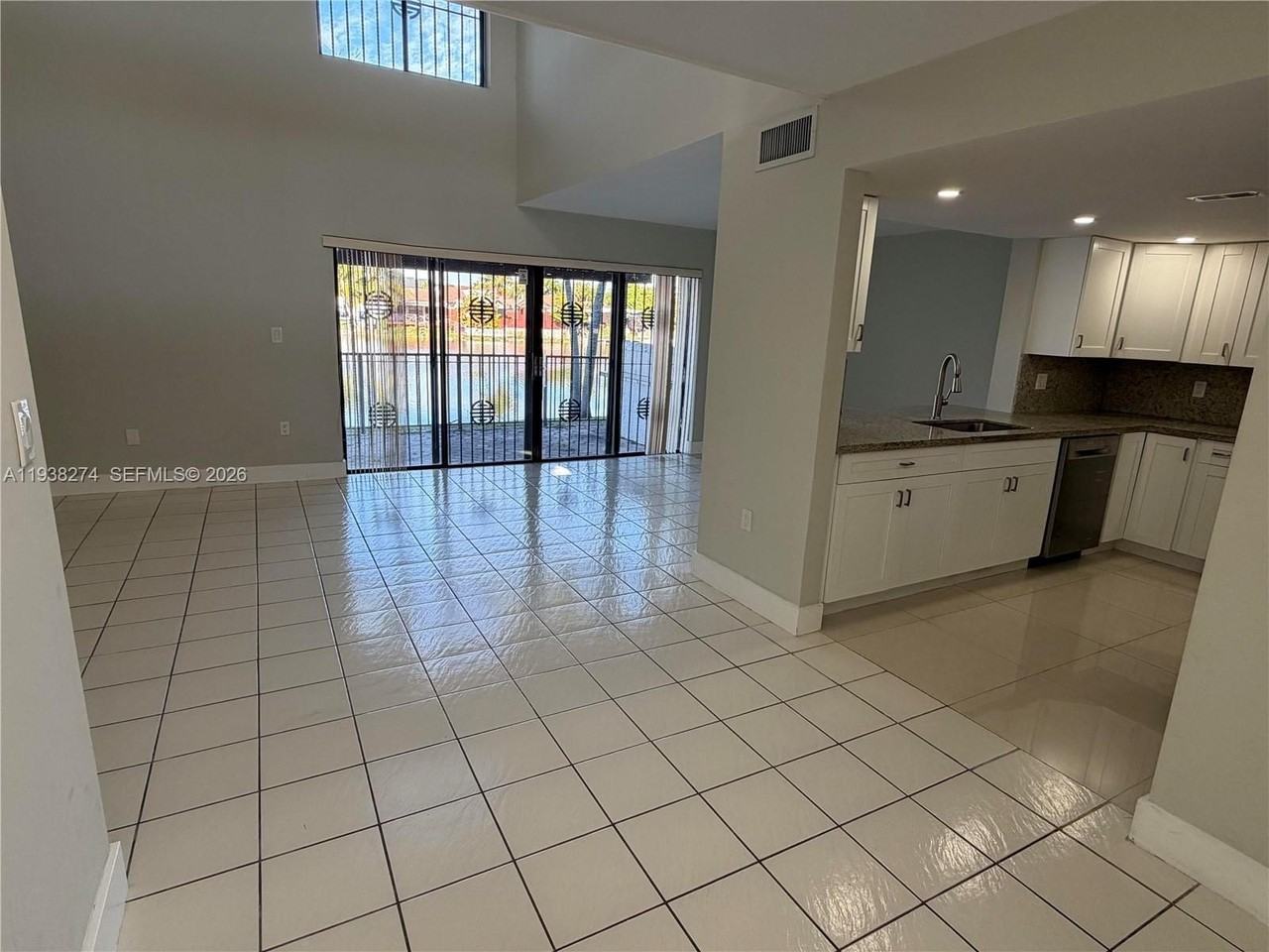 1331 Sw 124th Ct #E3 - Photo 6 of 30