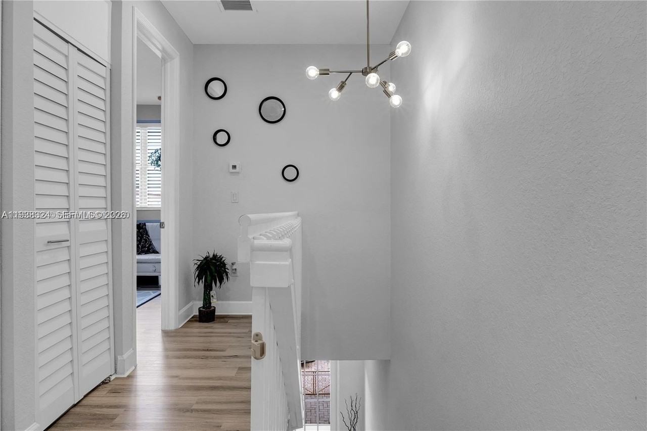 531 Sw 147th Ave #2-4 - Photo 6 of 12