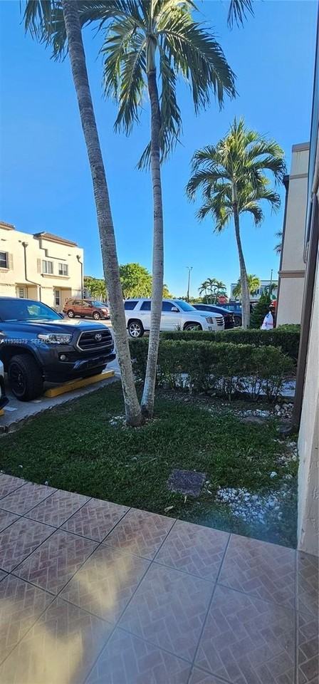 1158 Nw 124th Ave #2306 - Photo 3 of 31