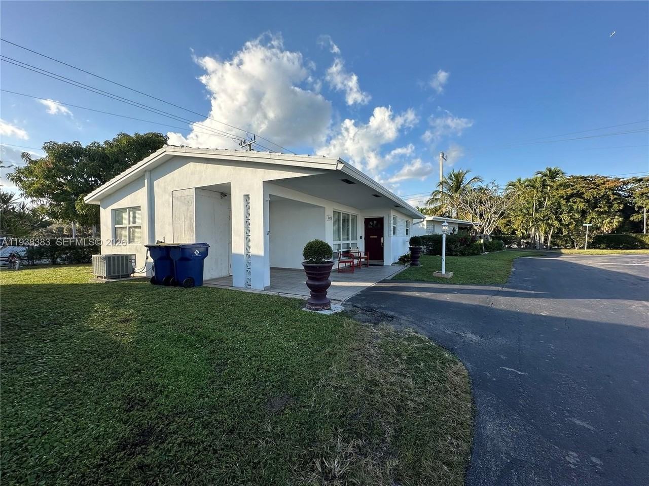 2420 Park Ln #102 - Photo 2 of 40