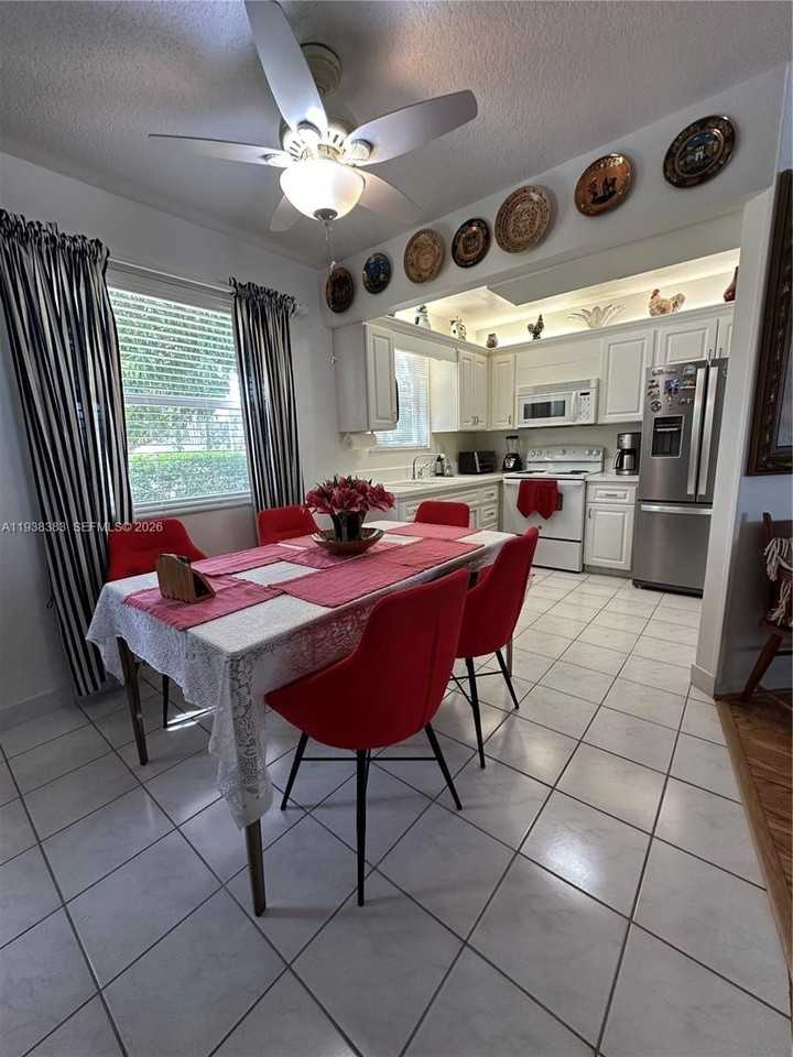 2420 Park Ln #102 - Photo 3 of 40