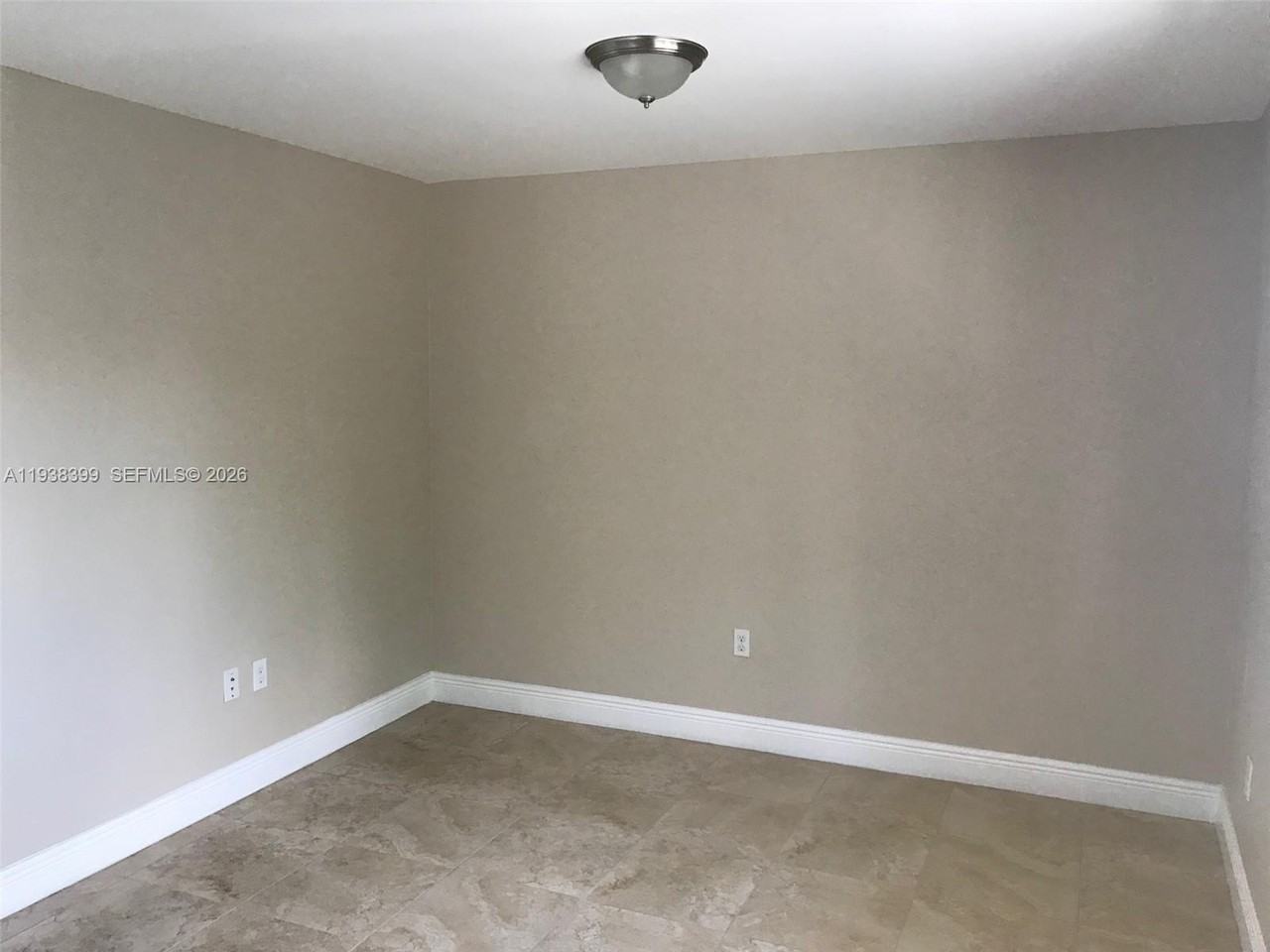 1990 Nw 4th Ct #7 - Photo 7 of 12