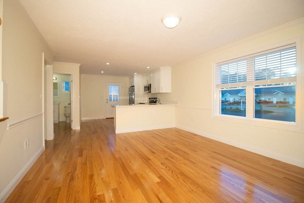 5 W Chapel St Unit 5 #5 - Photo 4 of 42