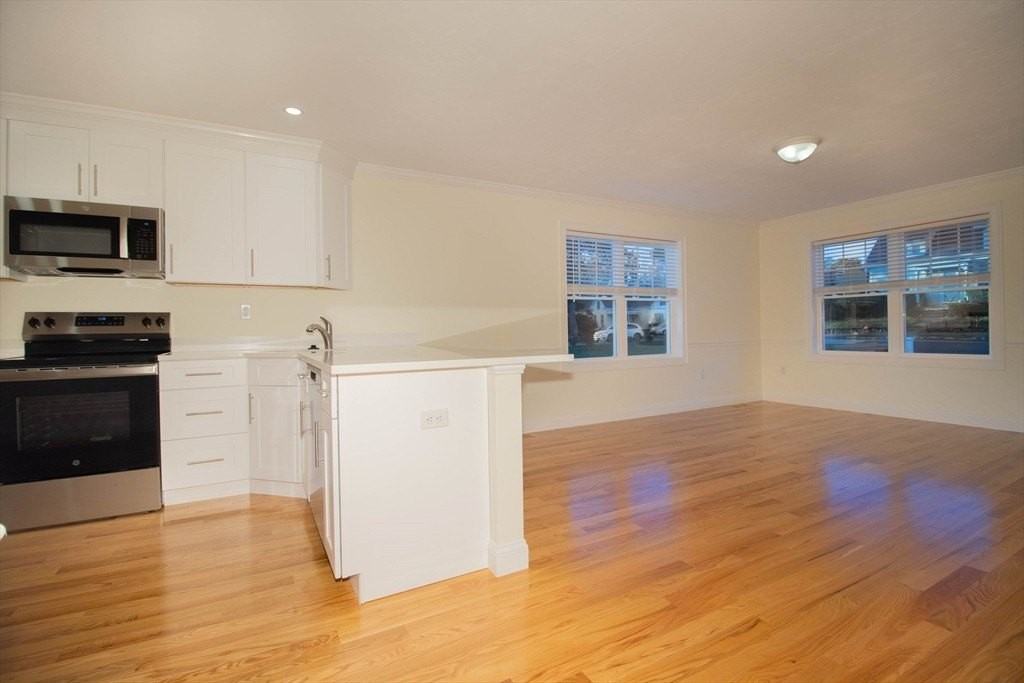 5 W Chapel St Unit 5 #5 - Photo 7 of 42