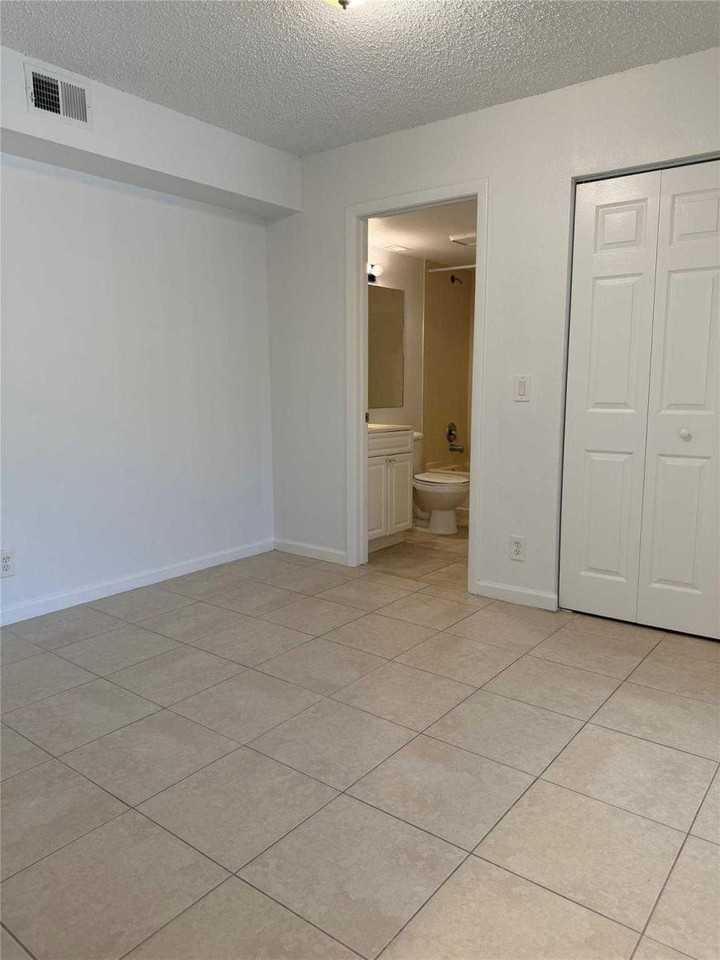 8183 Severn Dr - Photo 3 of 10