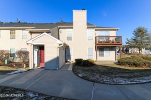 455 Hawthorne Pl - Photo 1 of 1