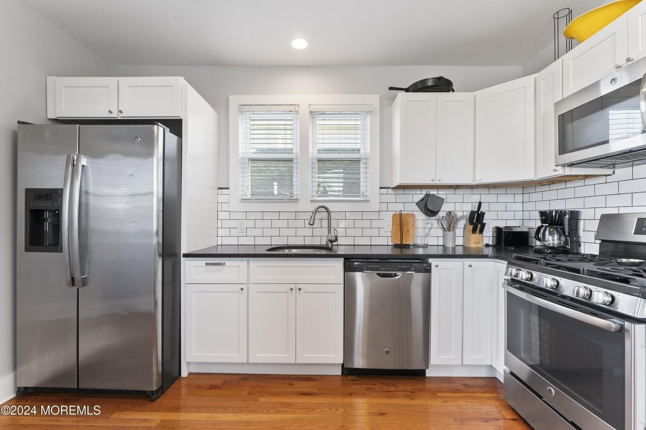 19 Church Street unit: August - Photo 7 of 30