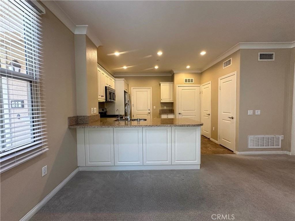 18 Serenity - Photo 6 of 14