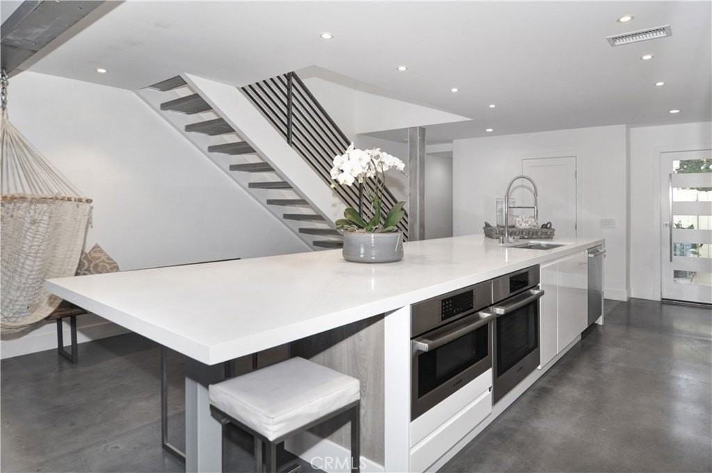 3861 Aruba Cir - Photo 3 of 45