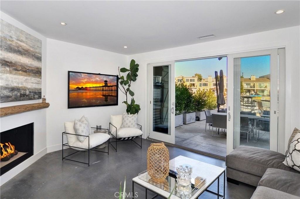 3861 Aruba Cir - Photo 6 of 45