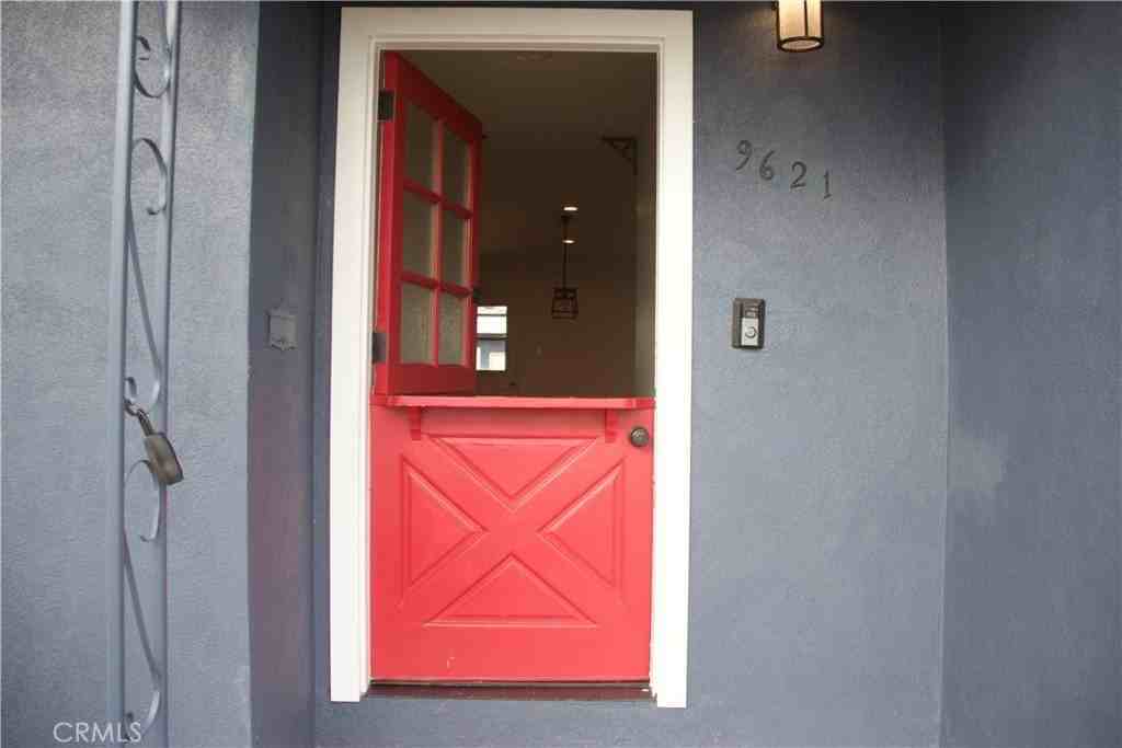 9621 Central Ave - Photo 4 of 32