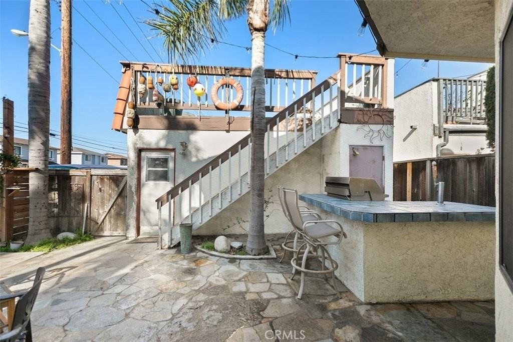 201 Adams Ave - Photo 2 of 28