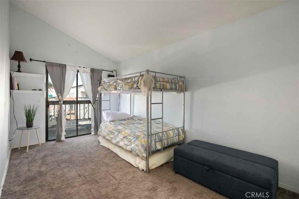 201 Adams Ave - Photo 6 of 28