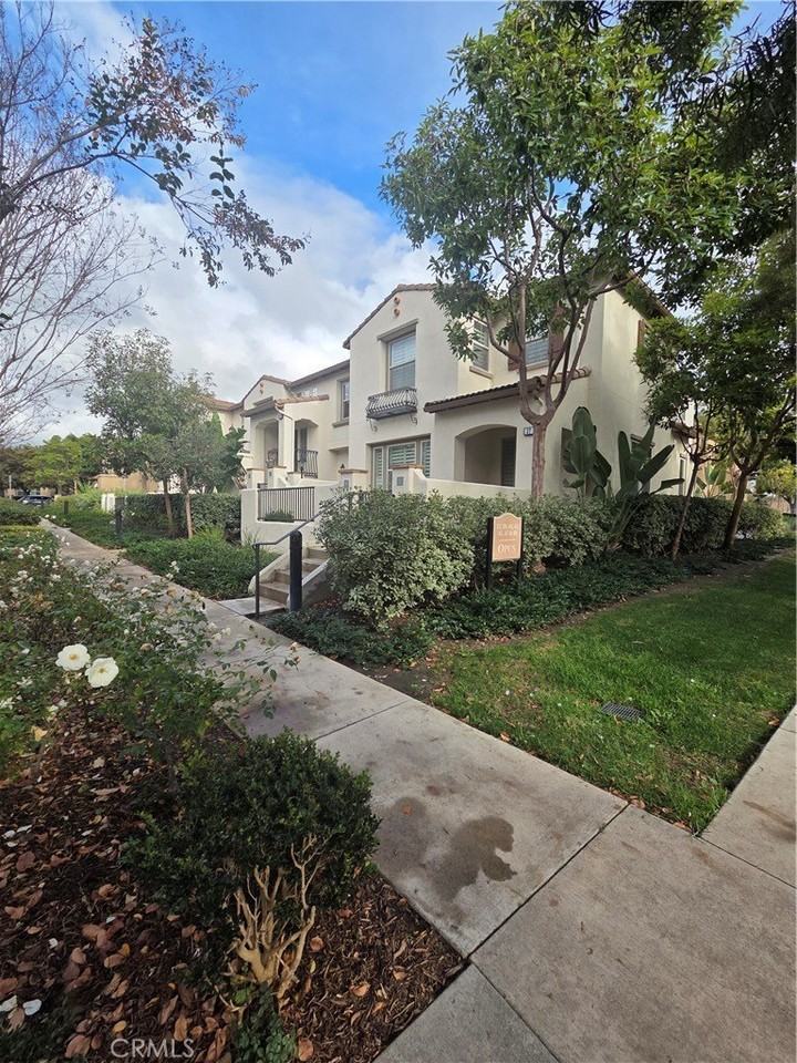 37 Opus - Photo 2 of 30