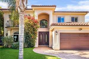 featured image of 16659 Addison St