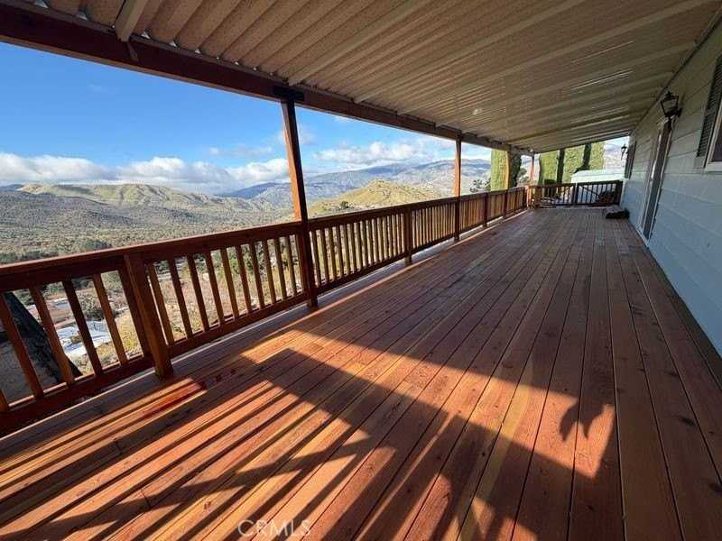 121 Larch Ct - Photo 4 of 23