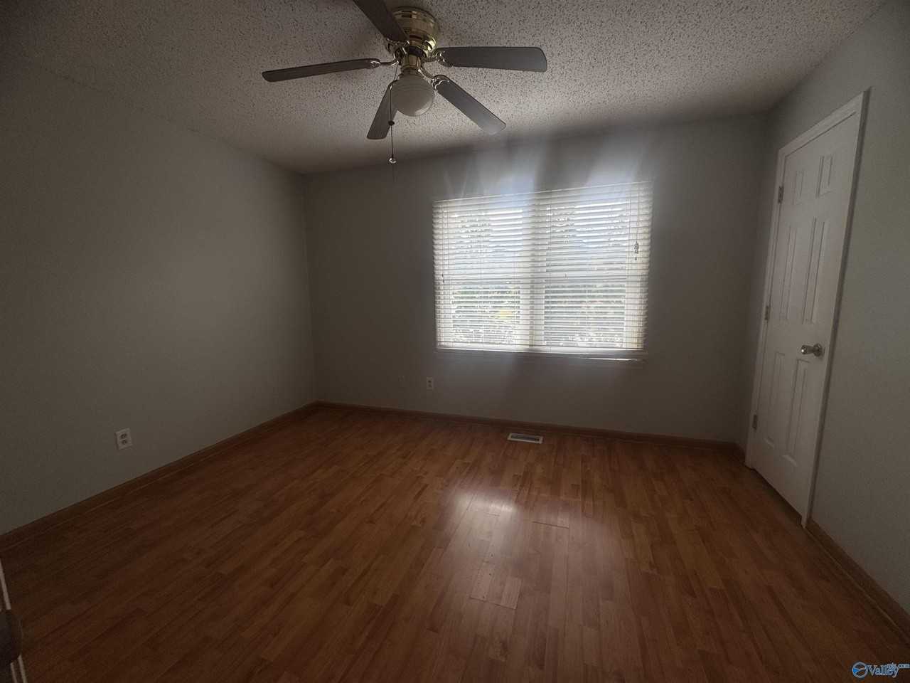 210 Marinawoods Dr Se #E - Photo 5 of 15