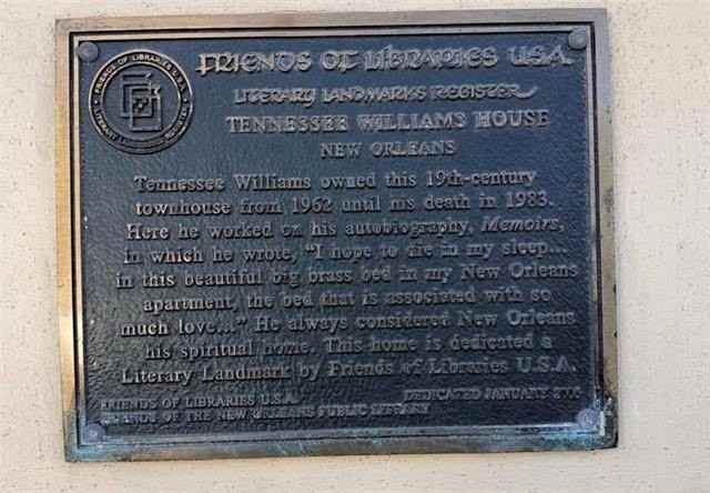 1014 Dumaine St - Photo 4 of 21