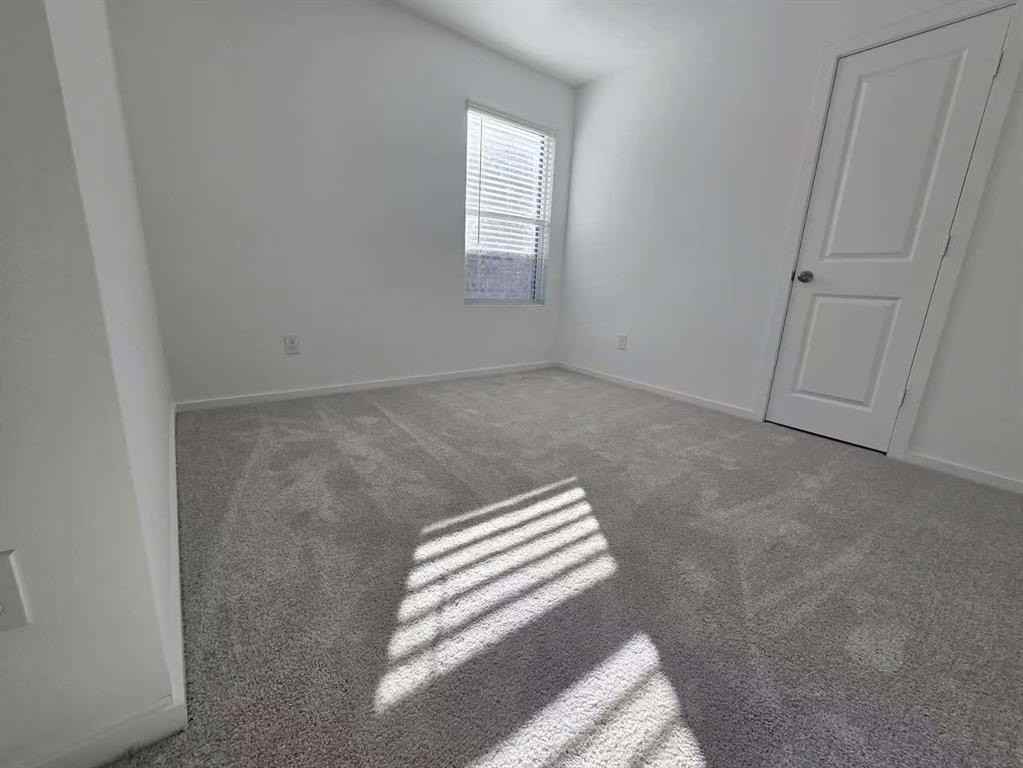 2052 Sulky Ln - Photo 6 of 12