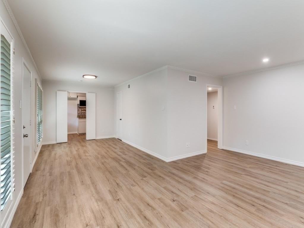 11108 Valleydale Dr #B - Photo 3 of 21