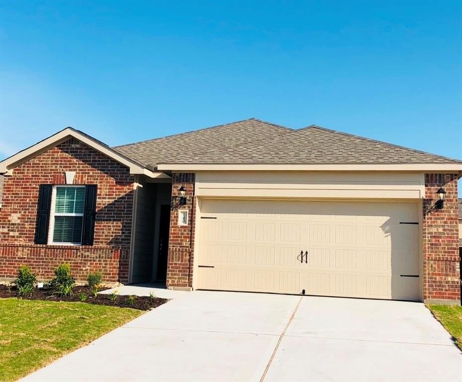 140 Curt St - Photo 3 of 25