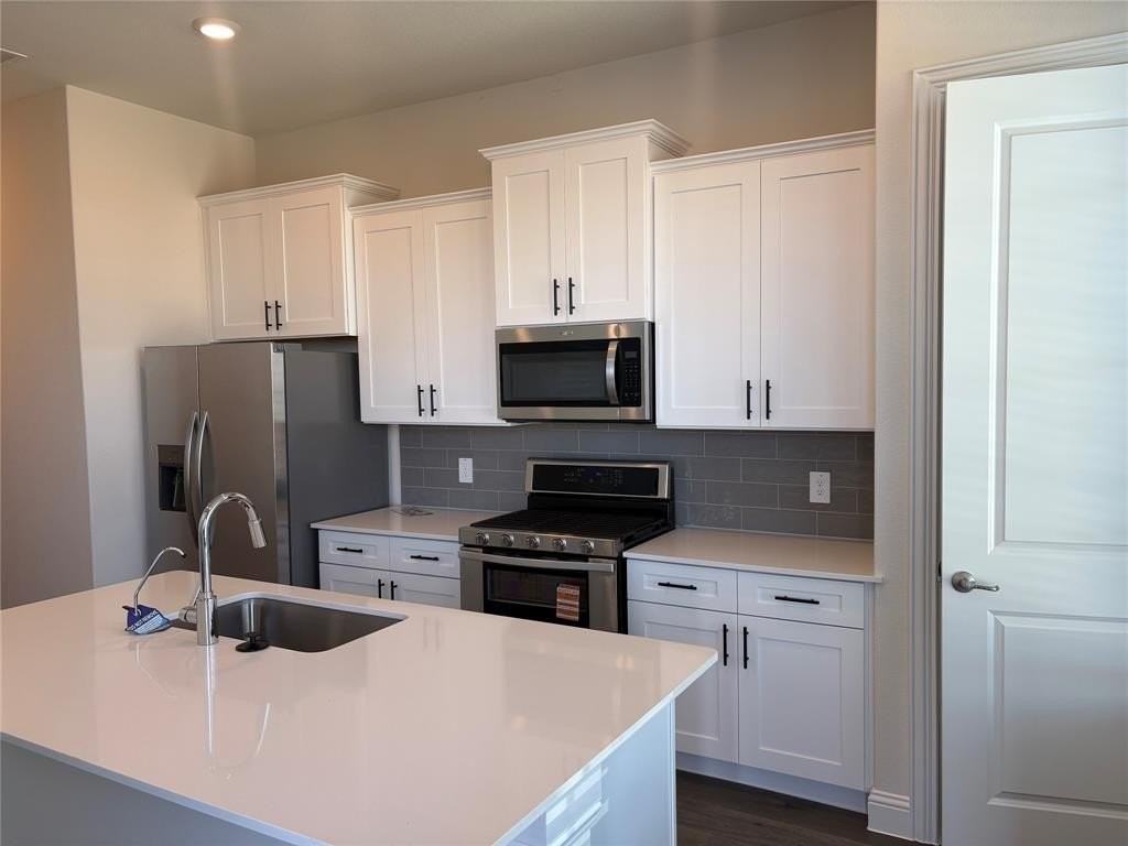 4520 Community Ct - Photo 4 of 28