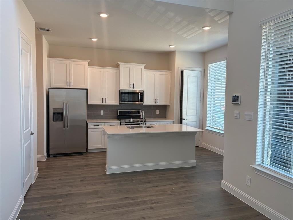 4520 Community Ct - Photo 5 of 28