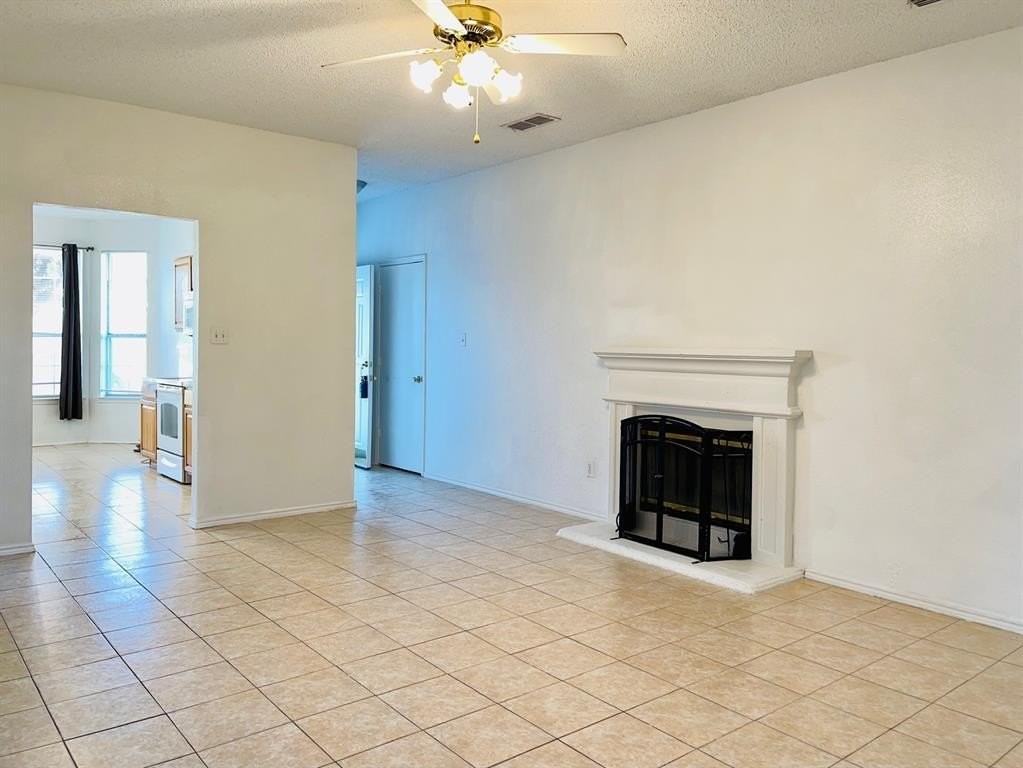 4337 Park Creek Cir N - Photo 2 of 17