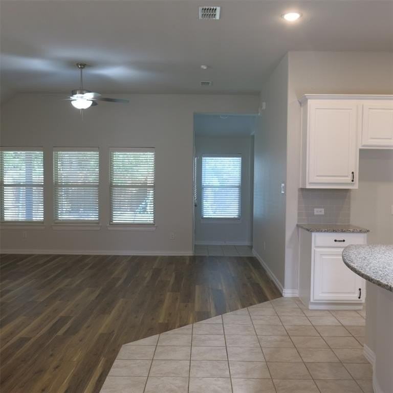 2811 Willow Ln - Photo 5 of 29