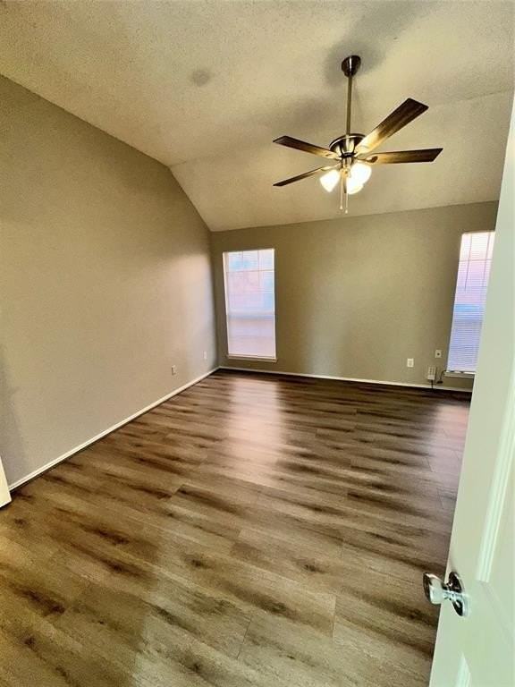 10901 Columbia Dr - Photo 6 of 27