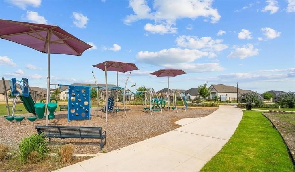 2626 Bechtol St - Photo 4 of 26