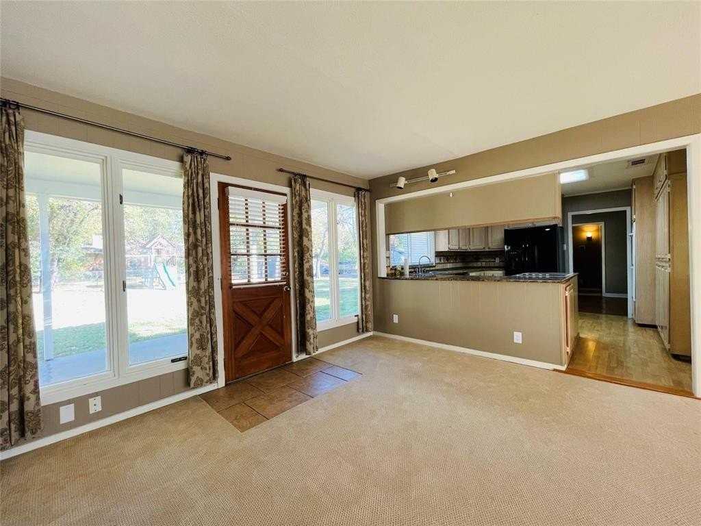 5000 Barbara Rd - Photo 4 of 11