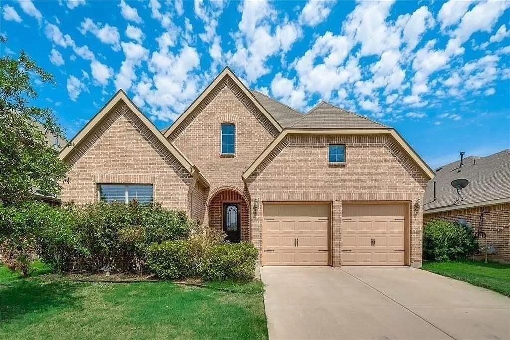 914 Mangrove Dr - Photo 3 of 16