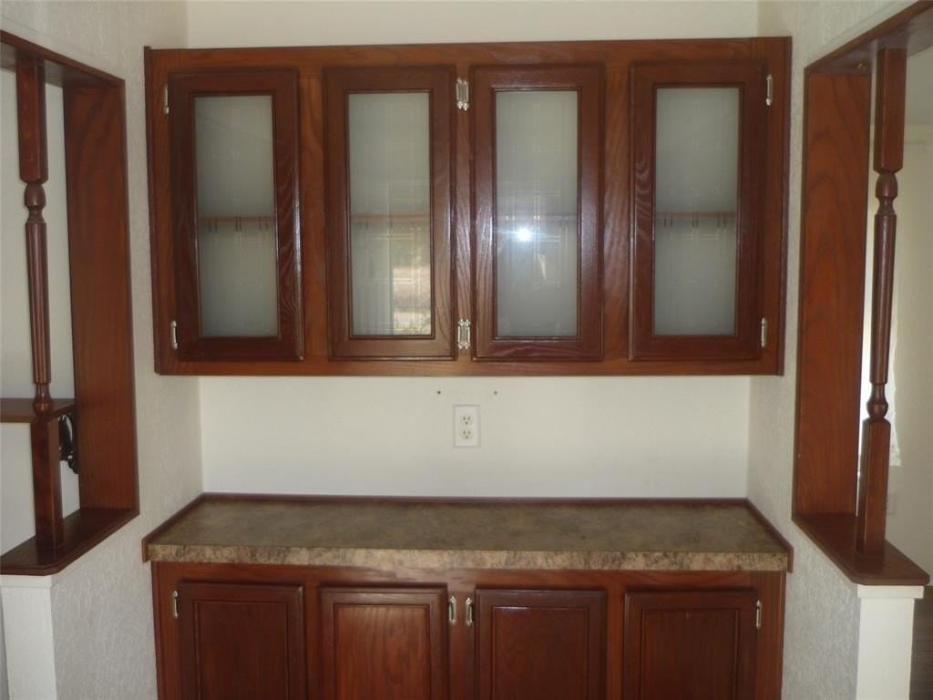 5100 Tanglewood Dr - Photo 4 of 16