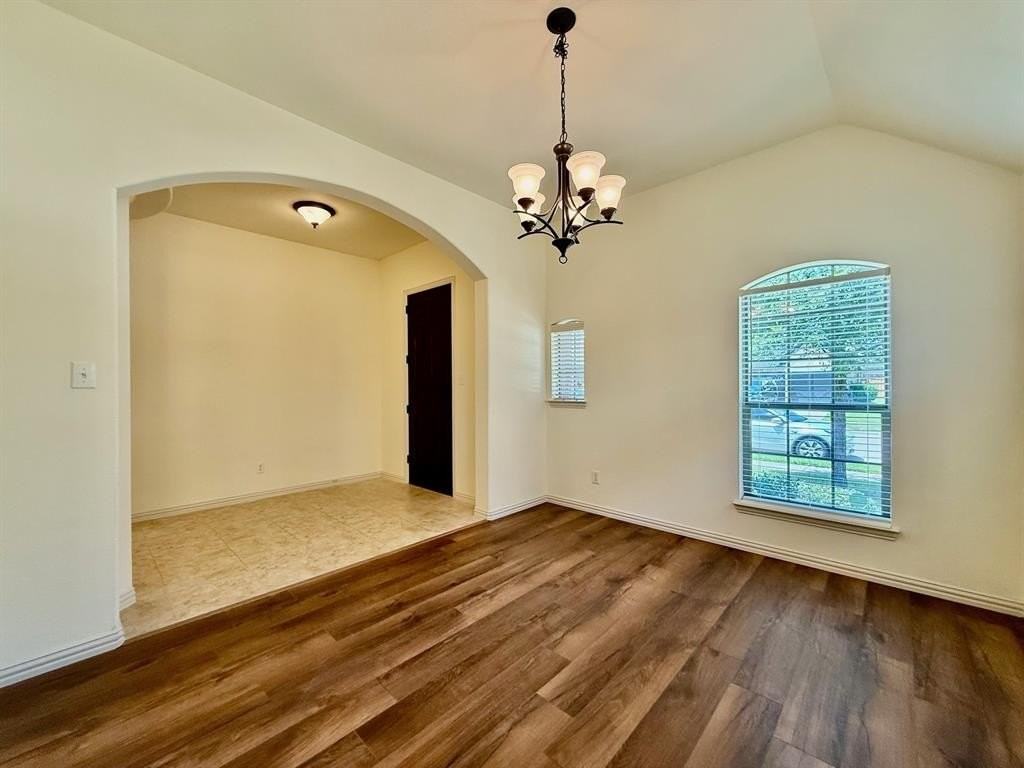 2212 Gregory Creek Dr - Photo 5 of 29