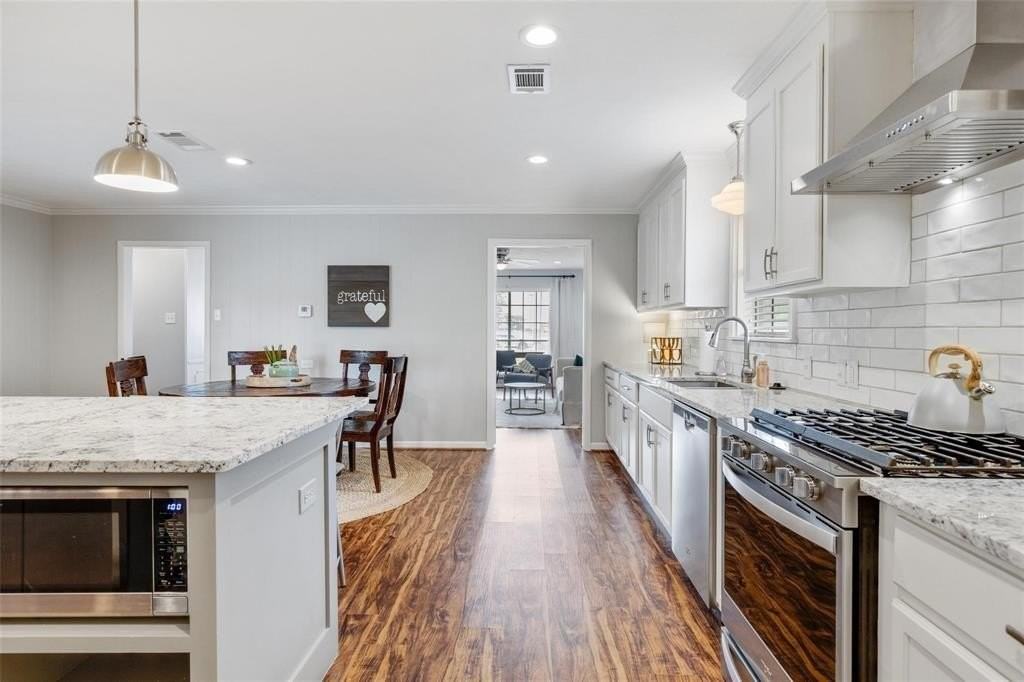 607 W Cedar St - Photo 5 of 26