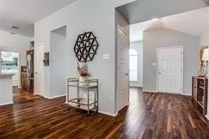 305 Highland Glen Dr - Photo 2 of 13