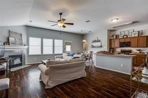 305 Highland Glen Dr - Photo 6 of 13