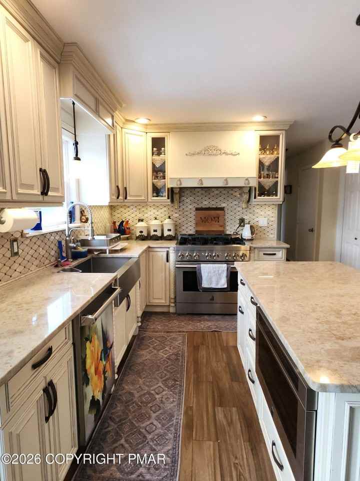 602 Little Mayfair Ct - Photo 6 of 41