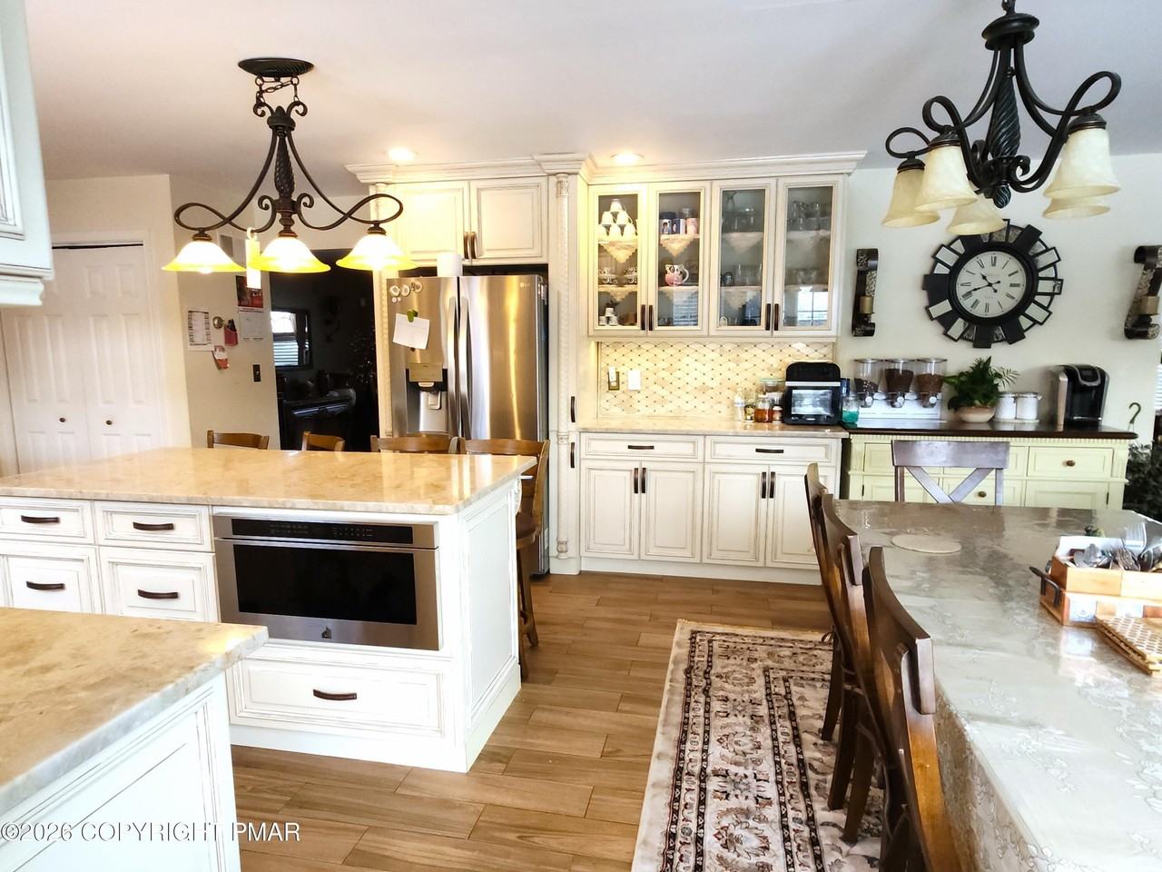 602 Little Mayfair Ct - Photo 7 of 41