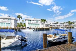 featured image of 1035 Boca Cove Ln