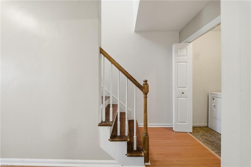 824 W Ocean View Ave #C - Photo 5 of 35