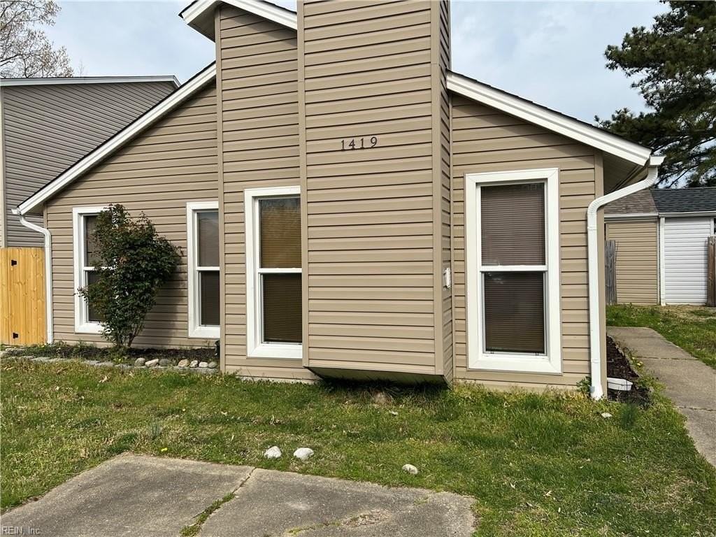 1419 Oak Knoll Ct - Photo 2 of 35